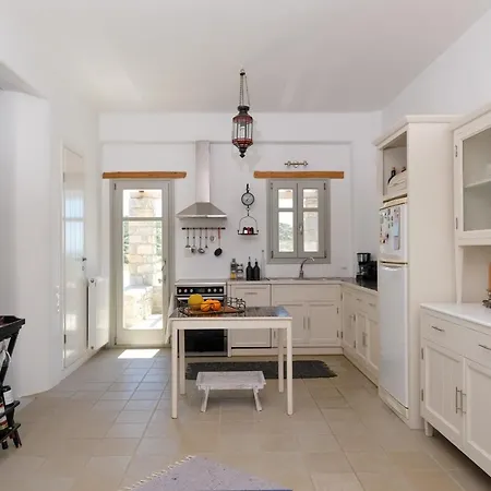 Holiday home Nefeli's Seaside And Sunset Parikia (Paros)
